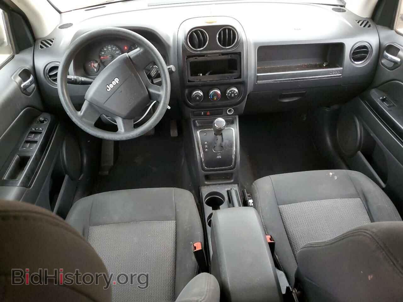 2010 JEEP COMPASS - VIN: 1J4NT4FBXAD612305 - Фото 8