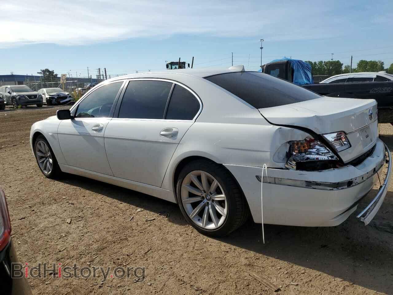 2007 BMW 7 SERIES - VIN: WBAHN83527DT67993 - Фото 2