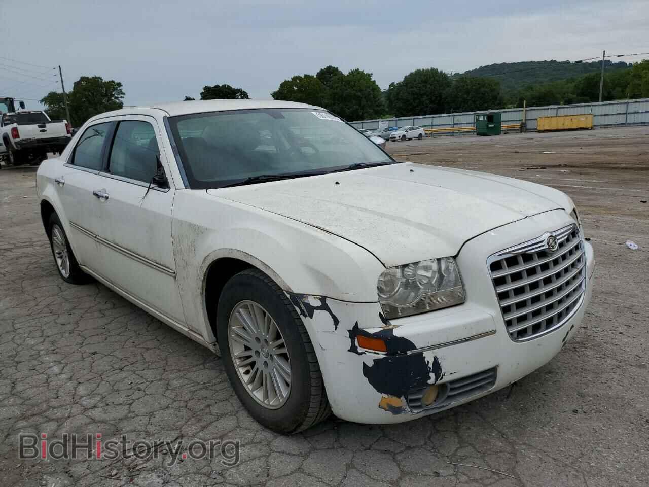Photo 2C3CA4CD6AH249744 - CHRYSLER 300 2010
