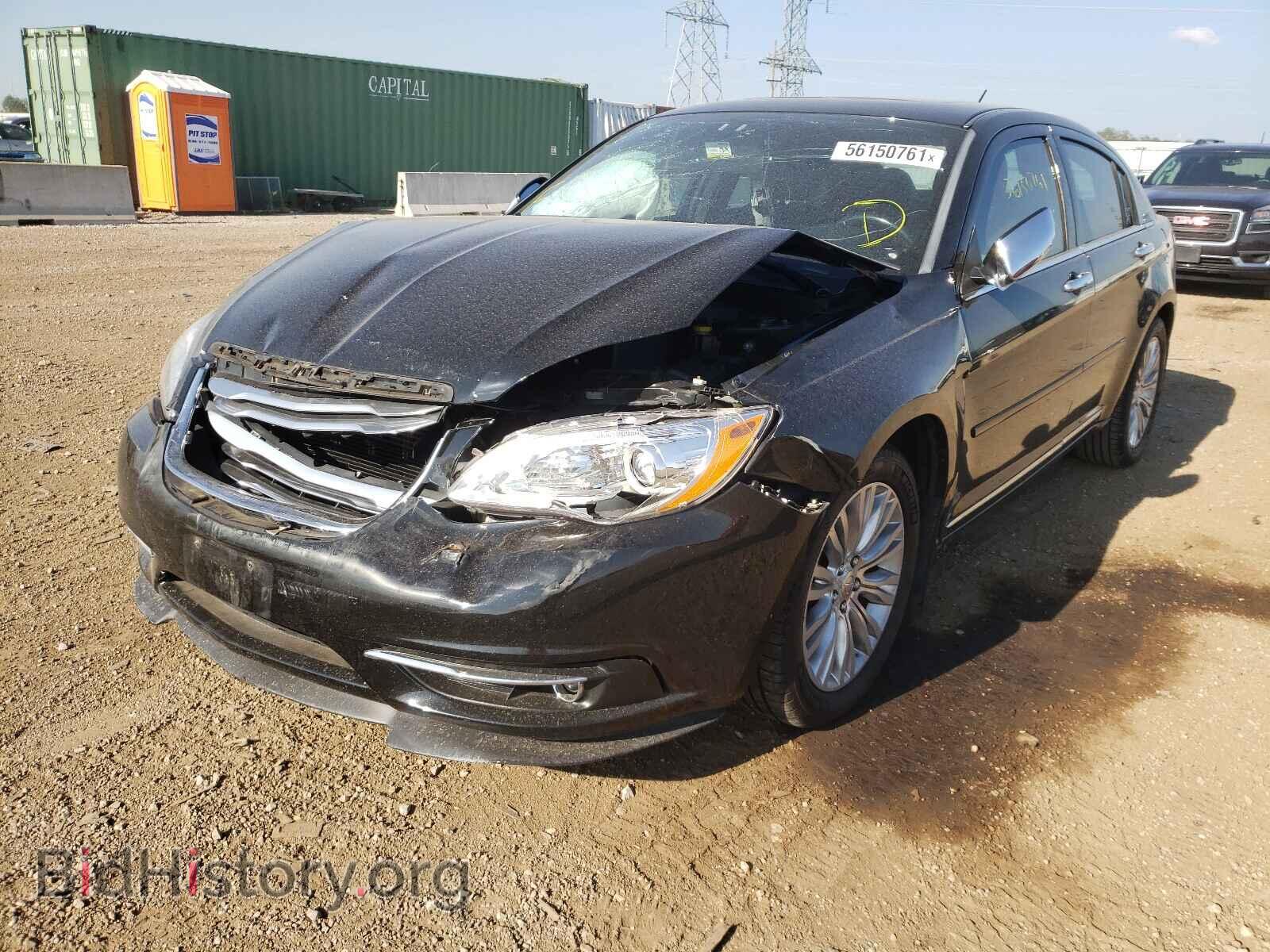 2013 CHRYSLER 200 - VIN: 1C3CCBCG1DN578226 - Фото 2