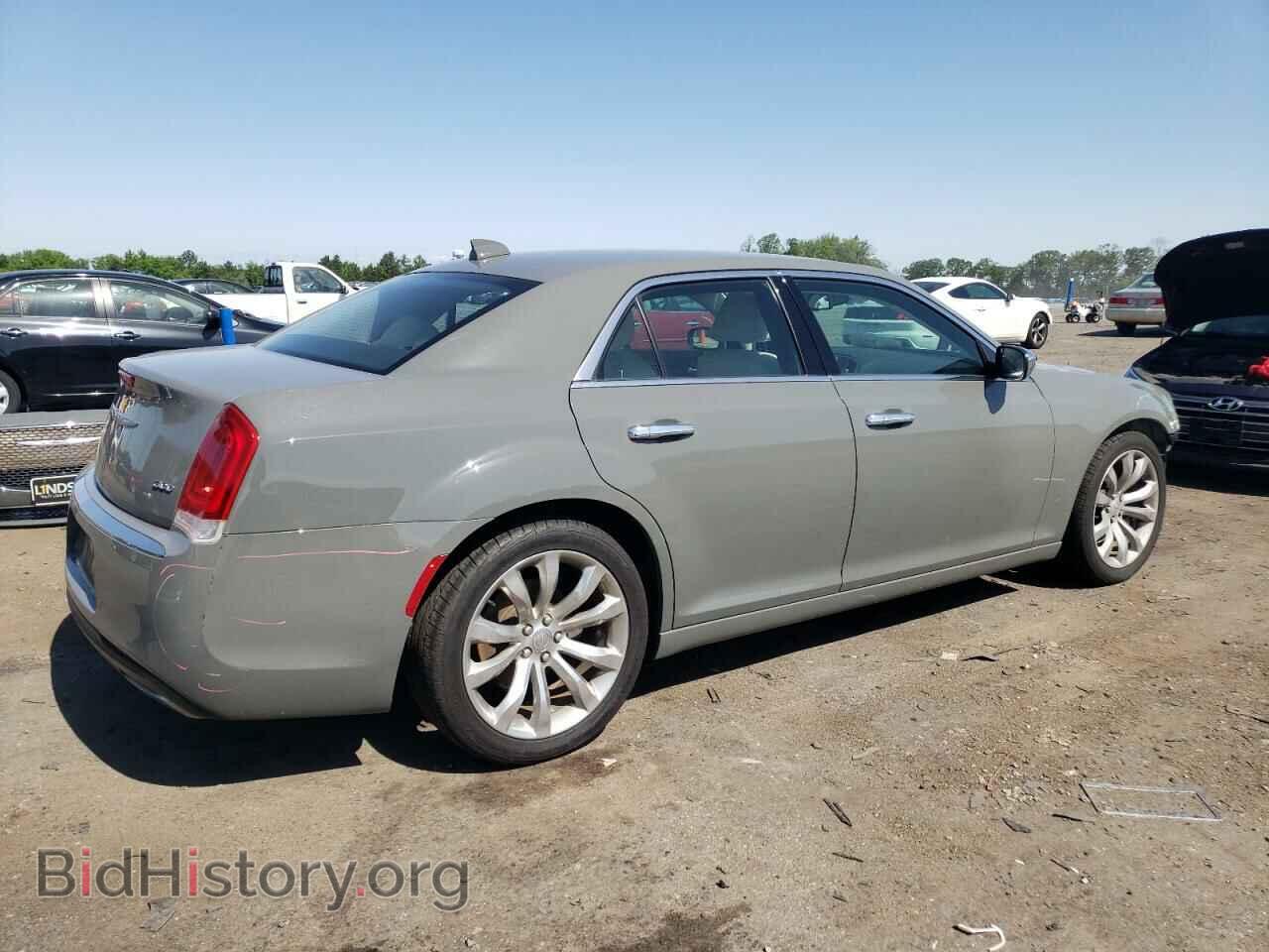 2019 CHRYSLER 300 - VIN: 2C3CCAEG6KH689707 - Фото 3
