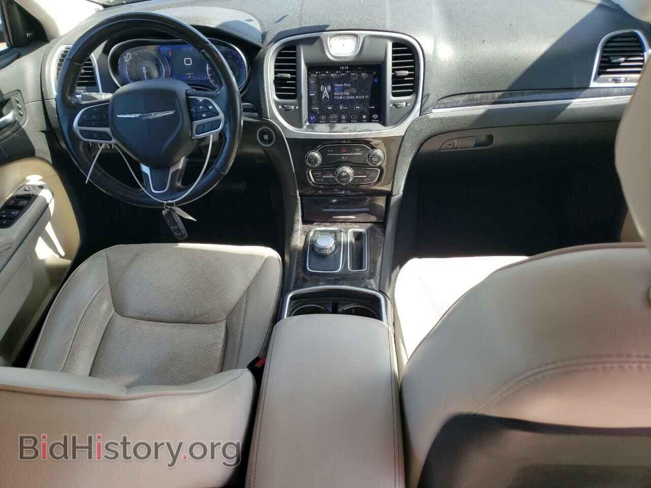 2019 CHRYSLER 300 - VIN: 2C3CCAEG6KH689707 - Фото 8