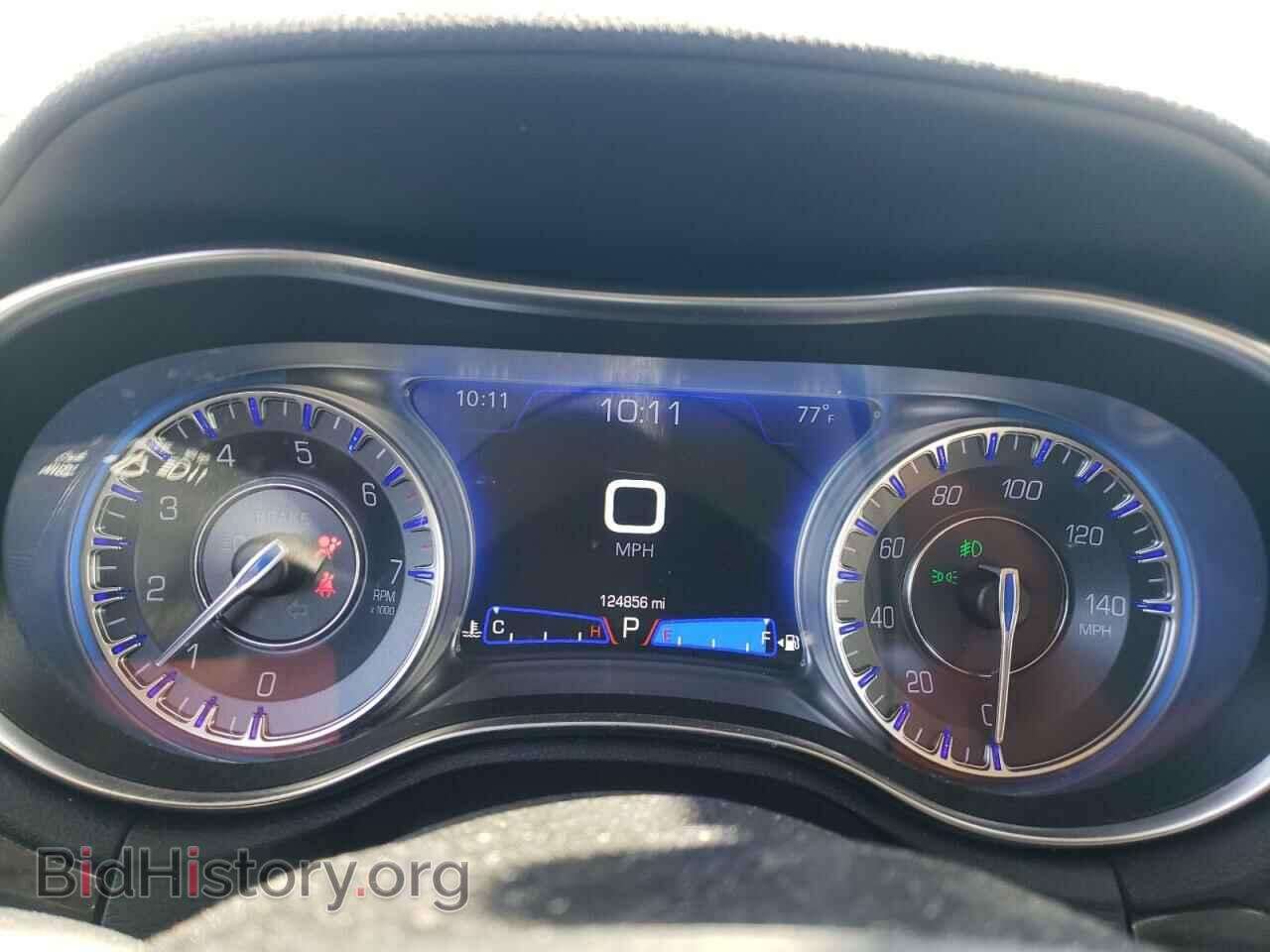 2019 CHRYSLER 300 - VIN: 2C3CCAEG6KH689707 - Фото 9