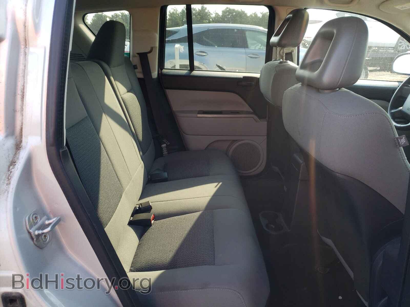 2007 JEEP COMPASS - VIN: 1J8FT47W17D118976 - Photo 6