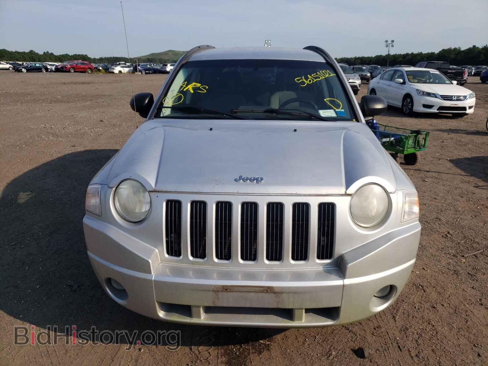 2007 JEEP COMPASS - VIN: 1J8FT47W17D118976 - Photo 9