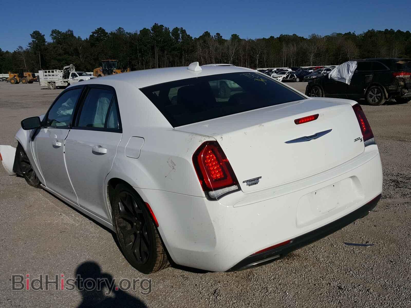 2019 CHRYSLER 300 - VIN: 2C3CCABG3KH609848 - Photo 3