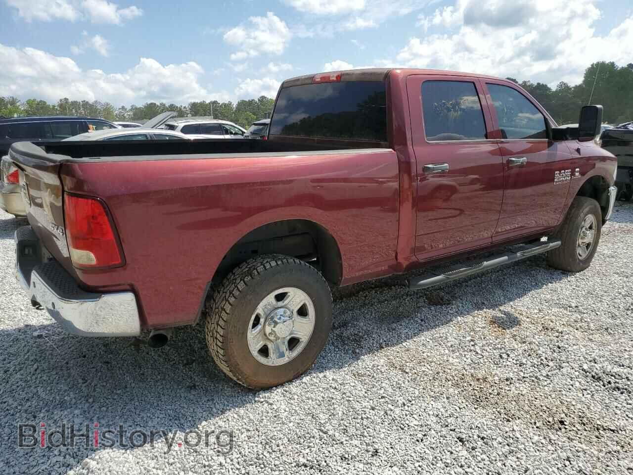 2018 RAM All Models - VIN: 3C6UR5CL3JG419426 - Photo 3