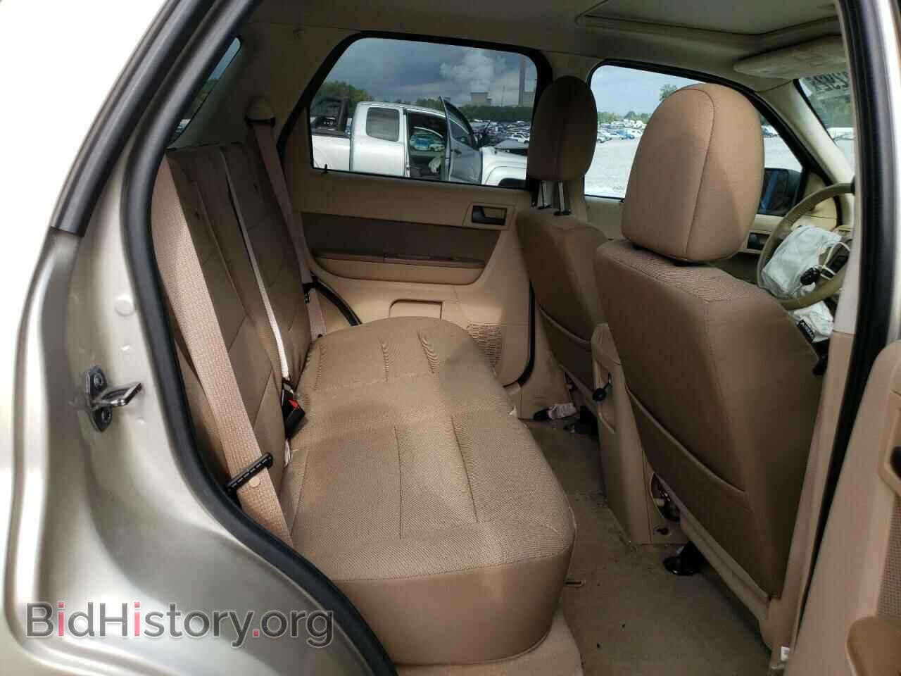 2010 FORD ESCAPE - VIN: 1FMCU0D71AKB19864 - Фото 6