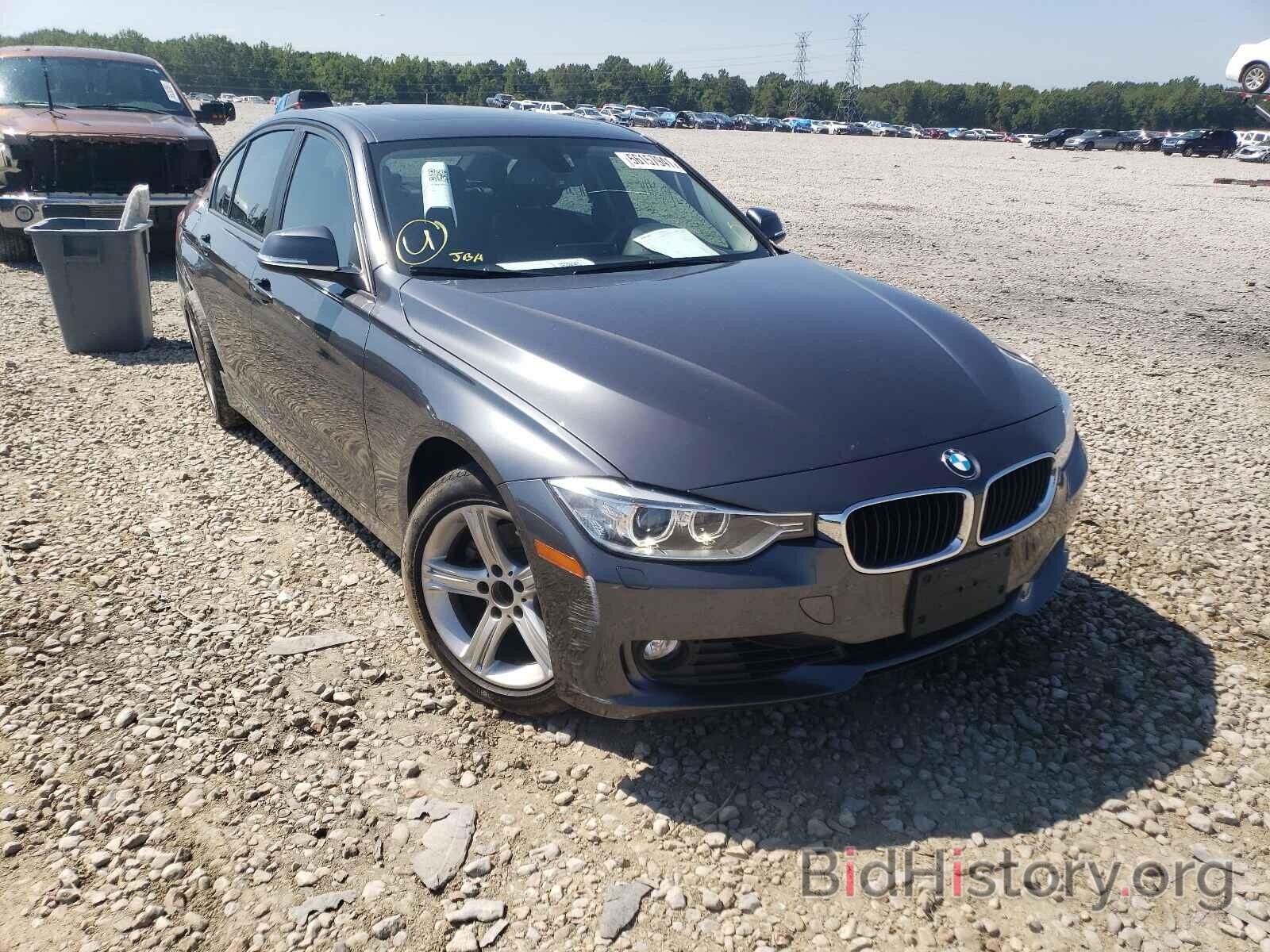 Photo WBA3A5C59CF344925 - BMW 3 SERIES 2012