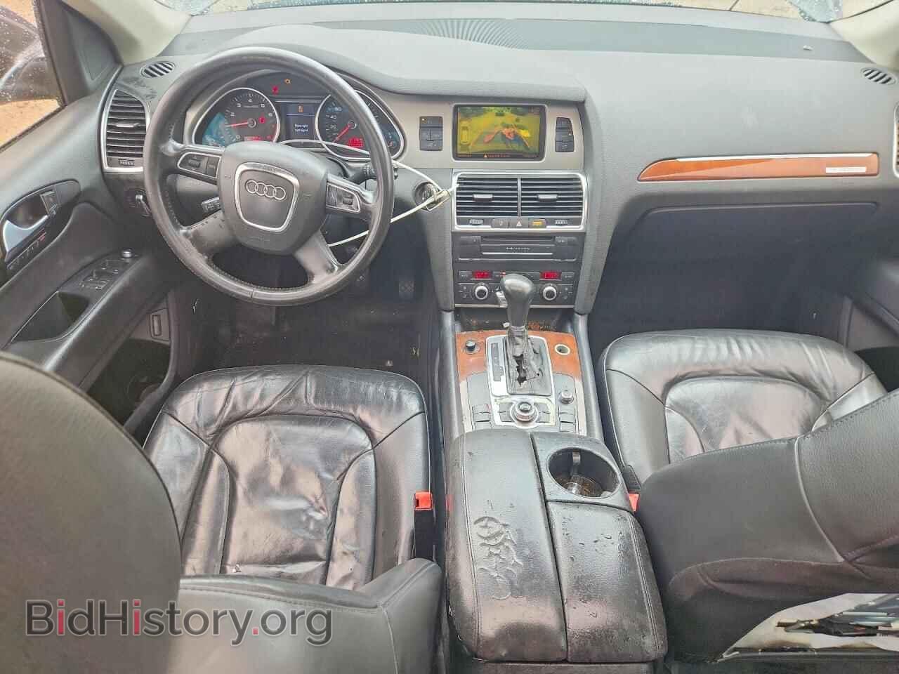 2010 AUDI Q7 - VIN: WA1LYAFE2AD000391 - Фото 8