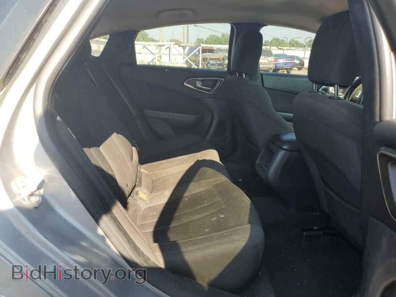 2016 CHRYSLER 200 - VIN: 1C3CCCFB3GN182048 - Фото 6