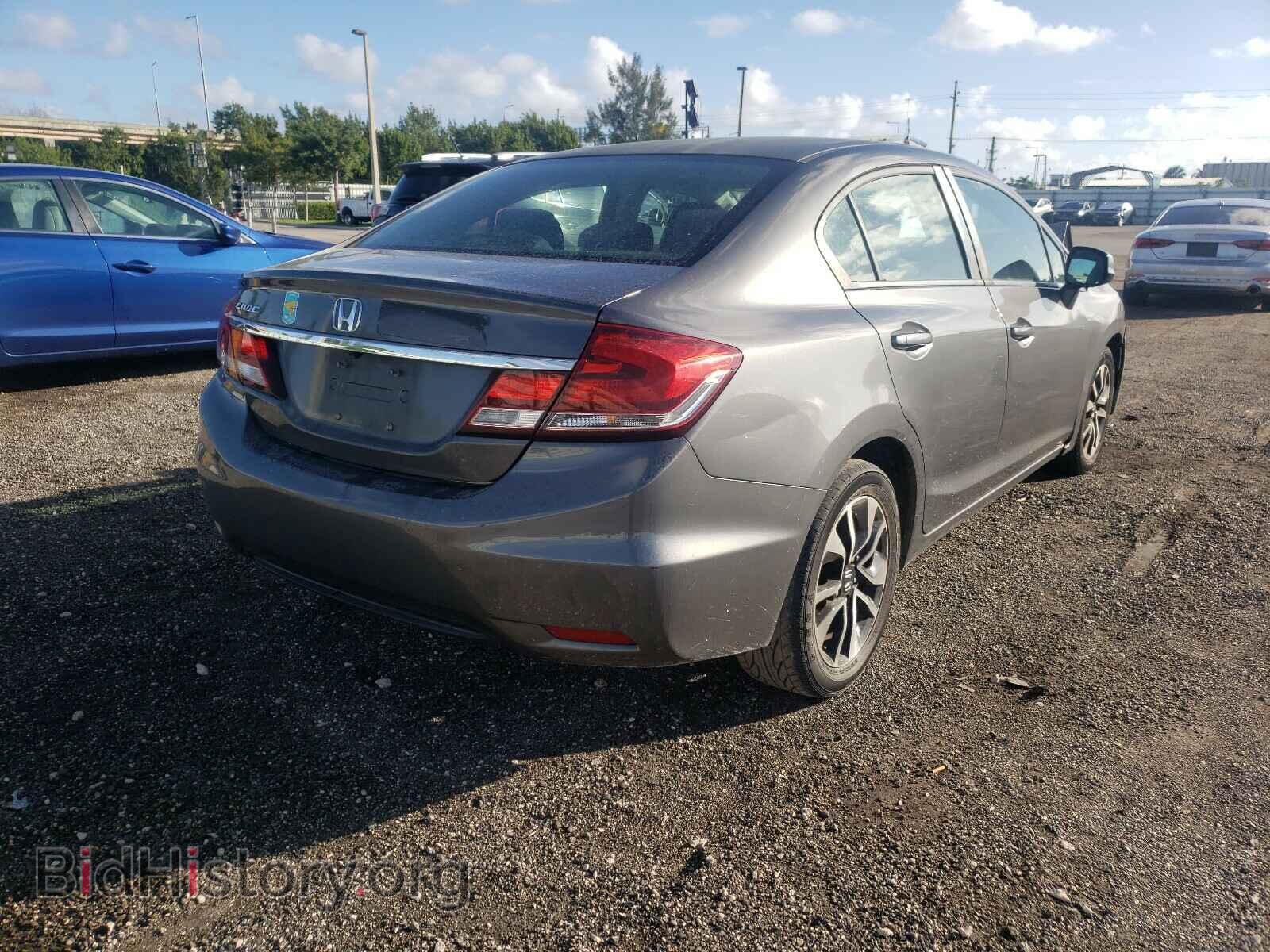 2013 HONDA CIVIC - VIN: 2HGFB2F85DH537737 - Фото 4