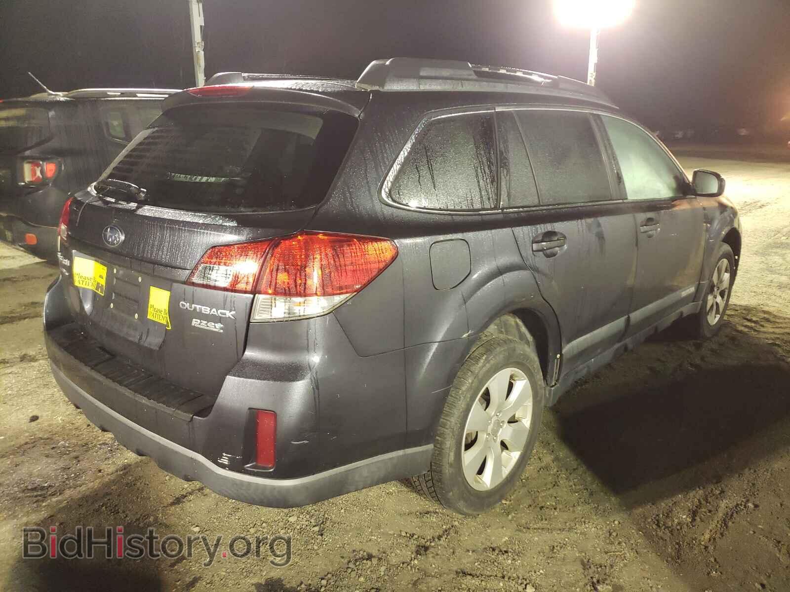 2011 SUBARU OUTBACK - VIN: 4S4BRBCC5B3334683 - Photo 4