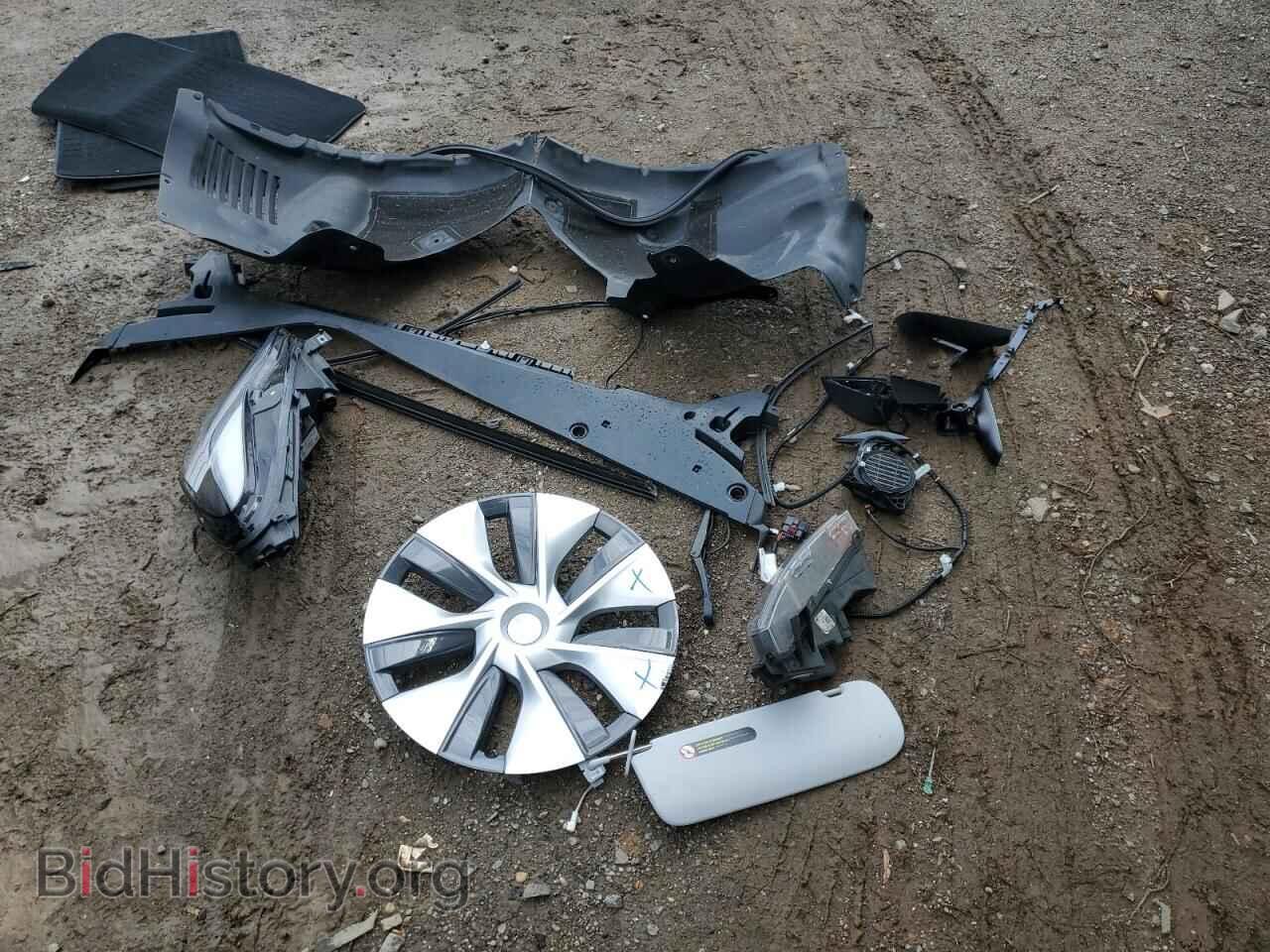 2023 TESLA MODEL Y - VIN: 7SAYGDEE1PF807829 - Photo 12
