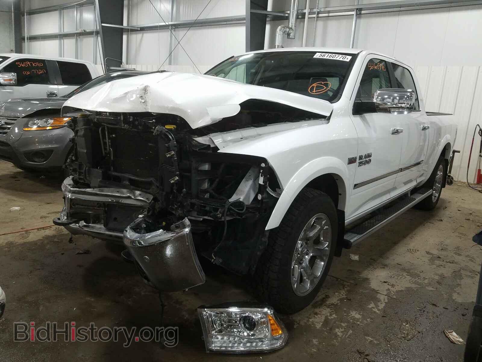 2017 RAM 1500 - VIN: 1C6RR7VTXHS626588 - Фото 2