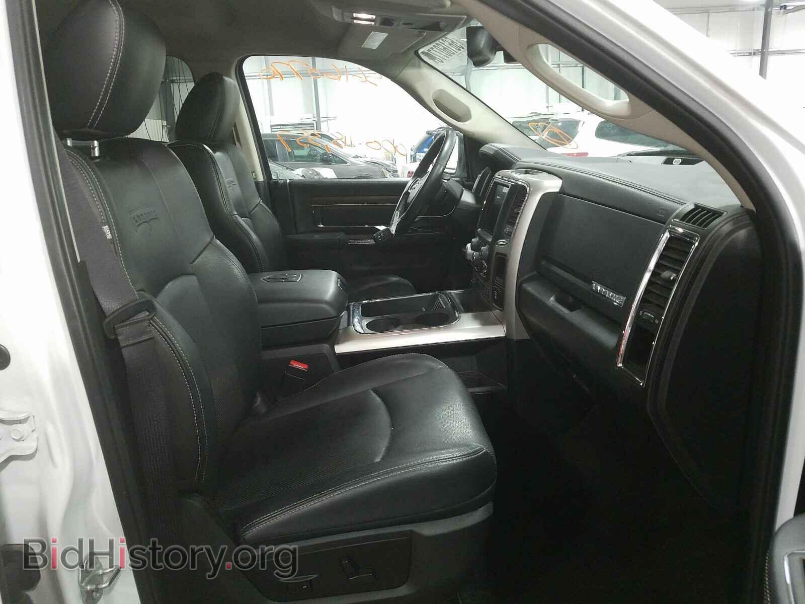 2017 RAM 1500 - VIN: 1C6RR7VTXHS626588 - Фото 5