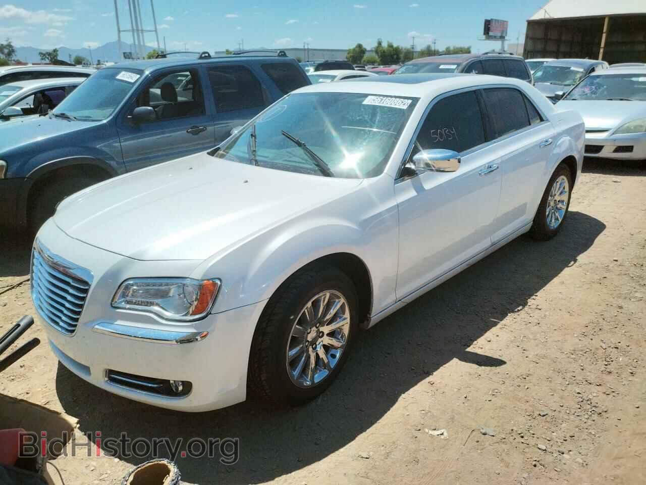 2011 CHRYSLER 300 - VIN: 2C3CA6CTXBH529865 - Фото 2