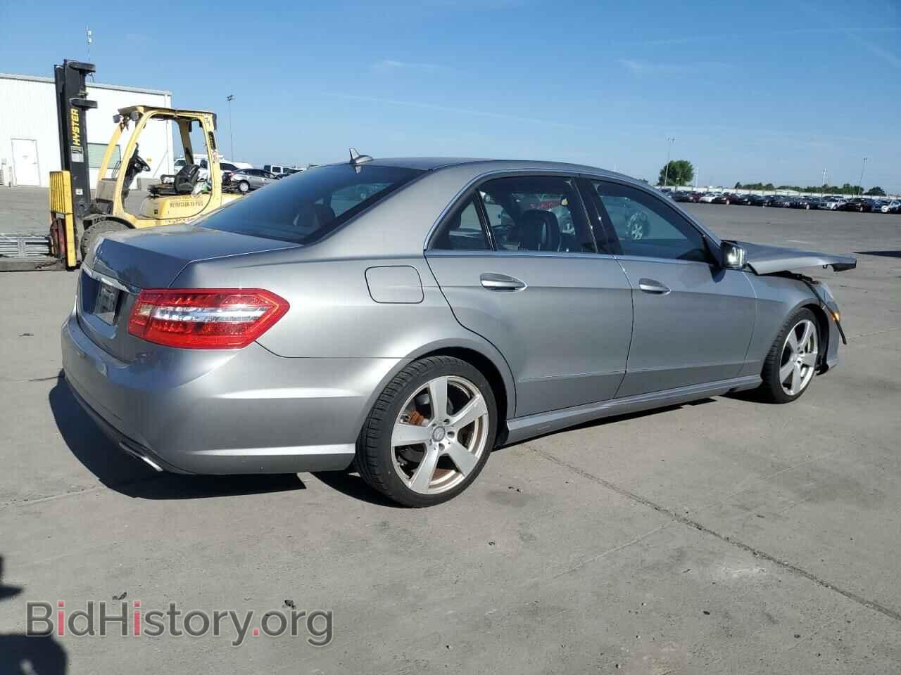 2011 MERCEDES-BENZ E-CLASS - VIN: WDDHF5GB5BA437677 - Фото 3