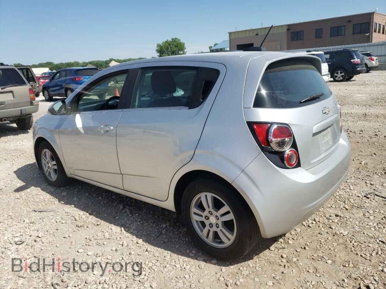 2015 CHEVROLET SONIC - VIN: 1G1JC6SH4F4138913 - Фото 2