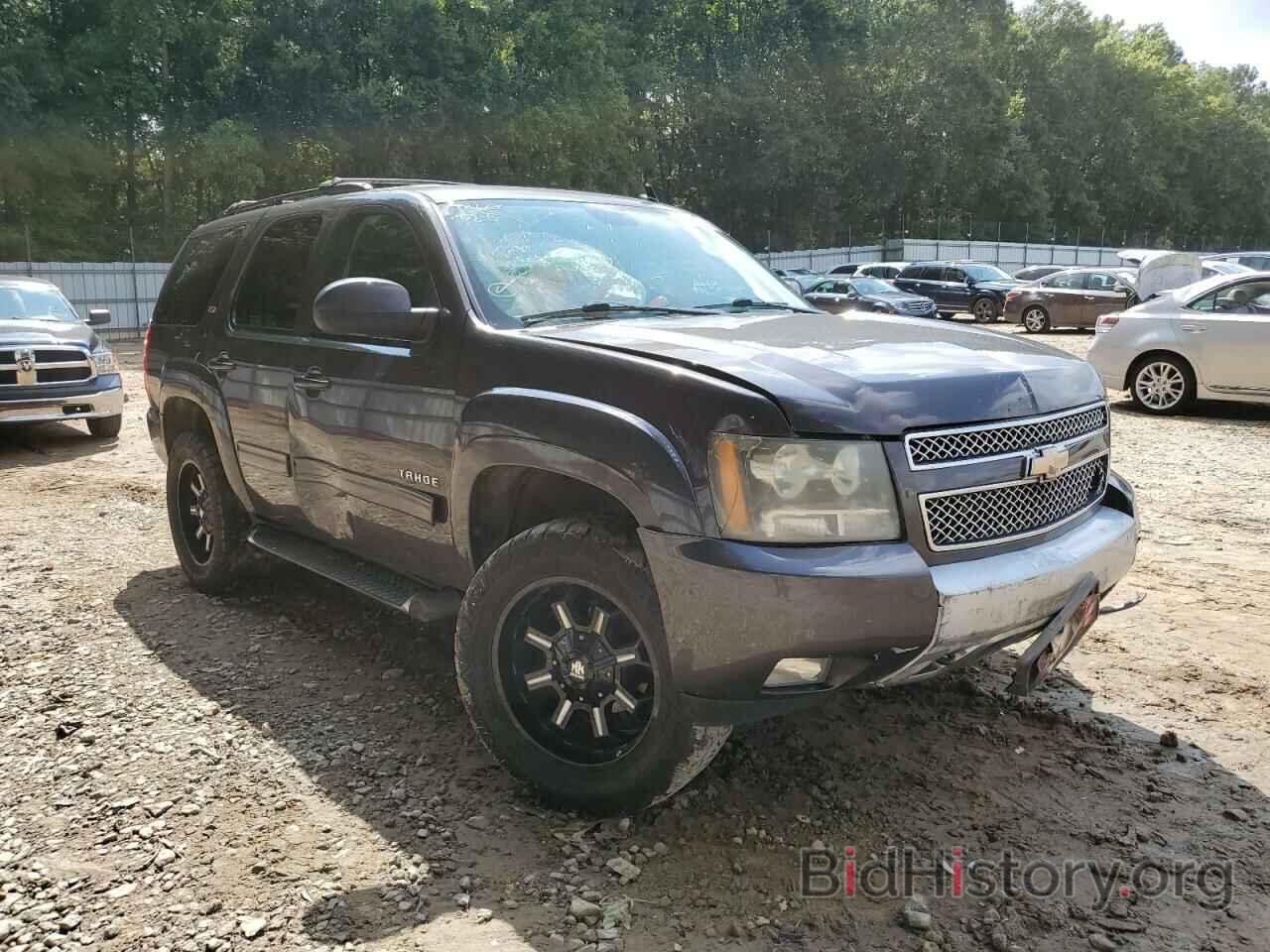 Photo 1GNSKBE07BR250705 - CHEVROLET TAHOE 2011