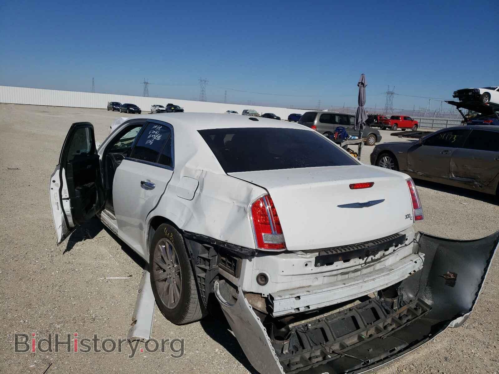 2013 CHRYSLER 300 - VIN: 2C3CCAET0DH675740 - Фото 3