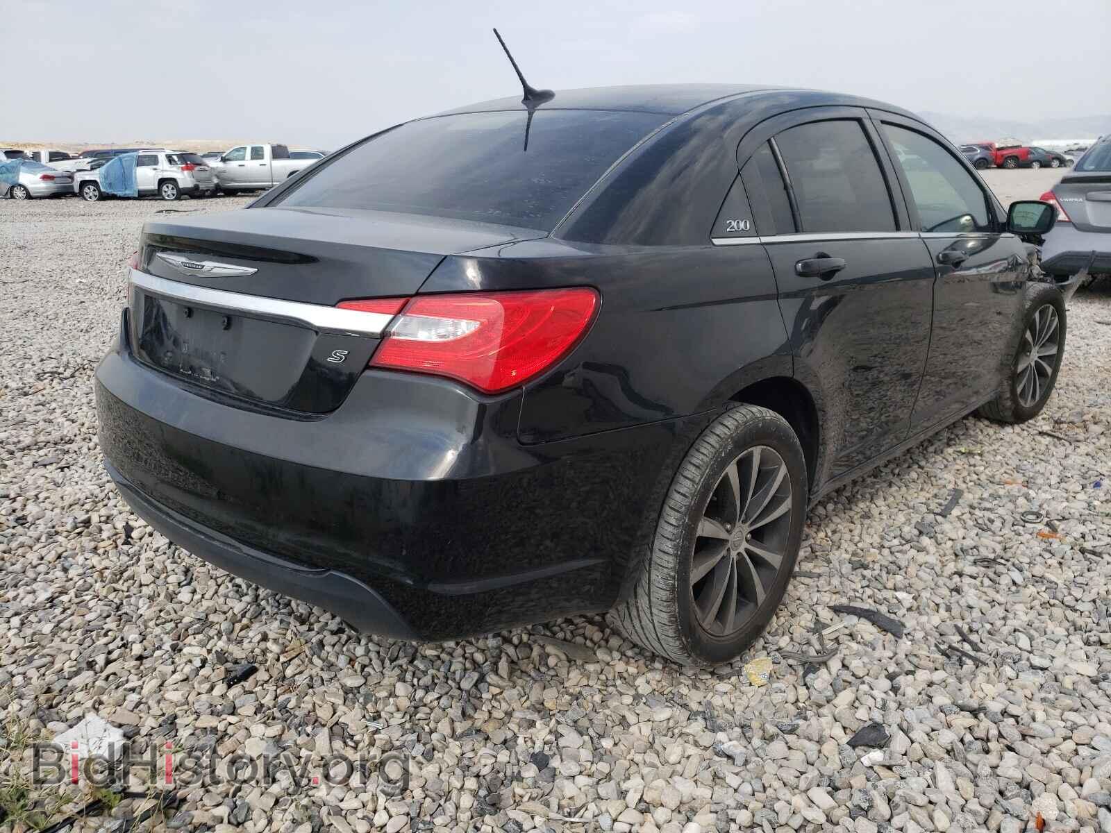 2011 CHRYSLER 200 - VIN: 1C3BC8FG4BN567647 - Фото 4