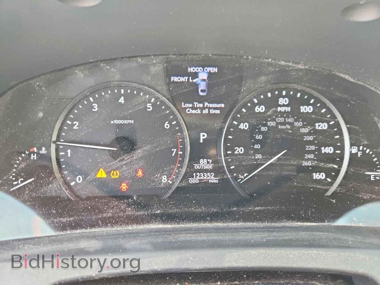 2016 LEXUS LS460 - VIN: JTHBL5EF3G5139464 - Photo 9
