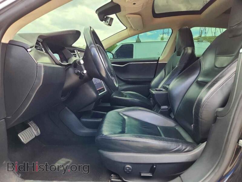 2014 Tesla MODEL S (VIN 5YJSA1H27EFP68178) — photo 7 of 14