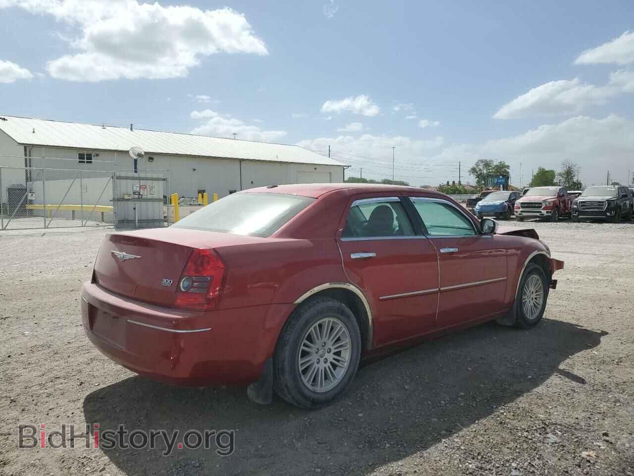 2010 CHRYSLER 300 - VIN: 2C3CA5CV0AH212834 - Фото 3