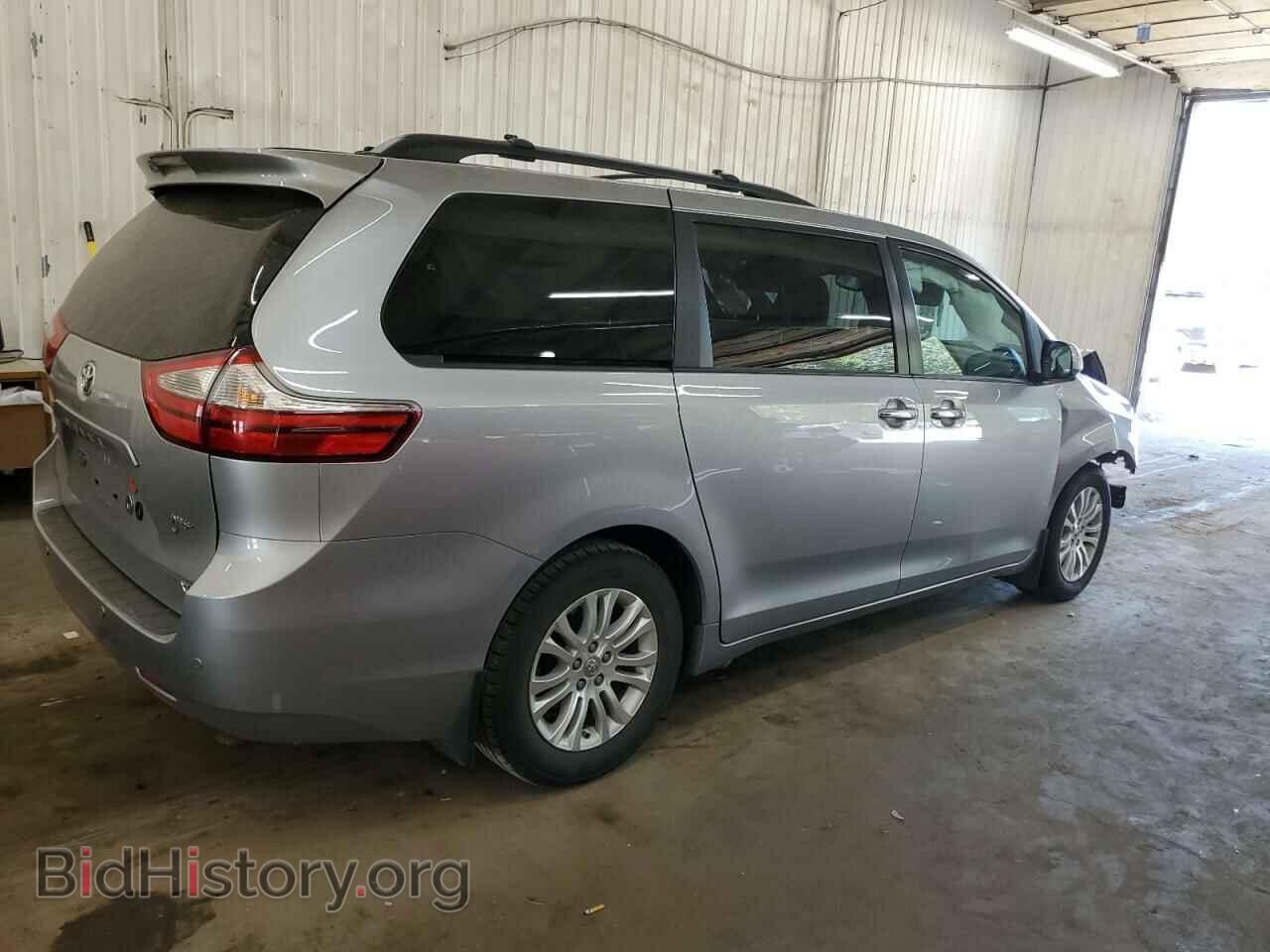 2017 TOYOTA All Models - VIN: 5TDYZ3DC3HS893952 - Фото 3