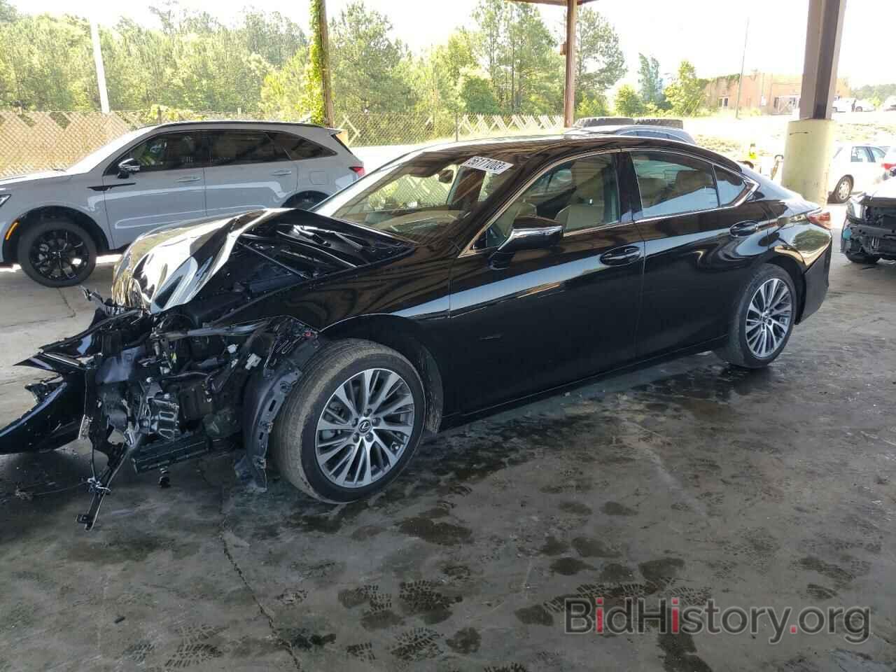 Photo 58ABZ1B18KU037579 - LEXUS ES350 2019