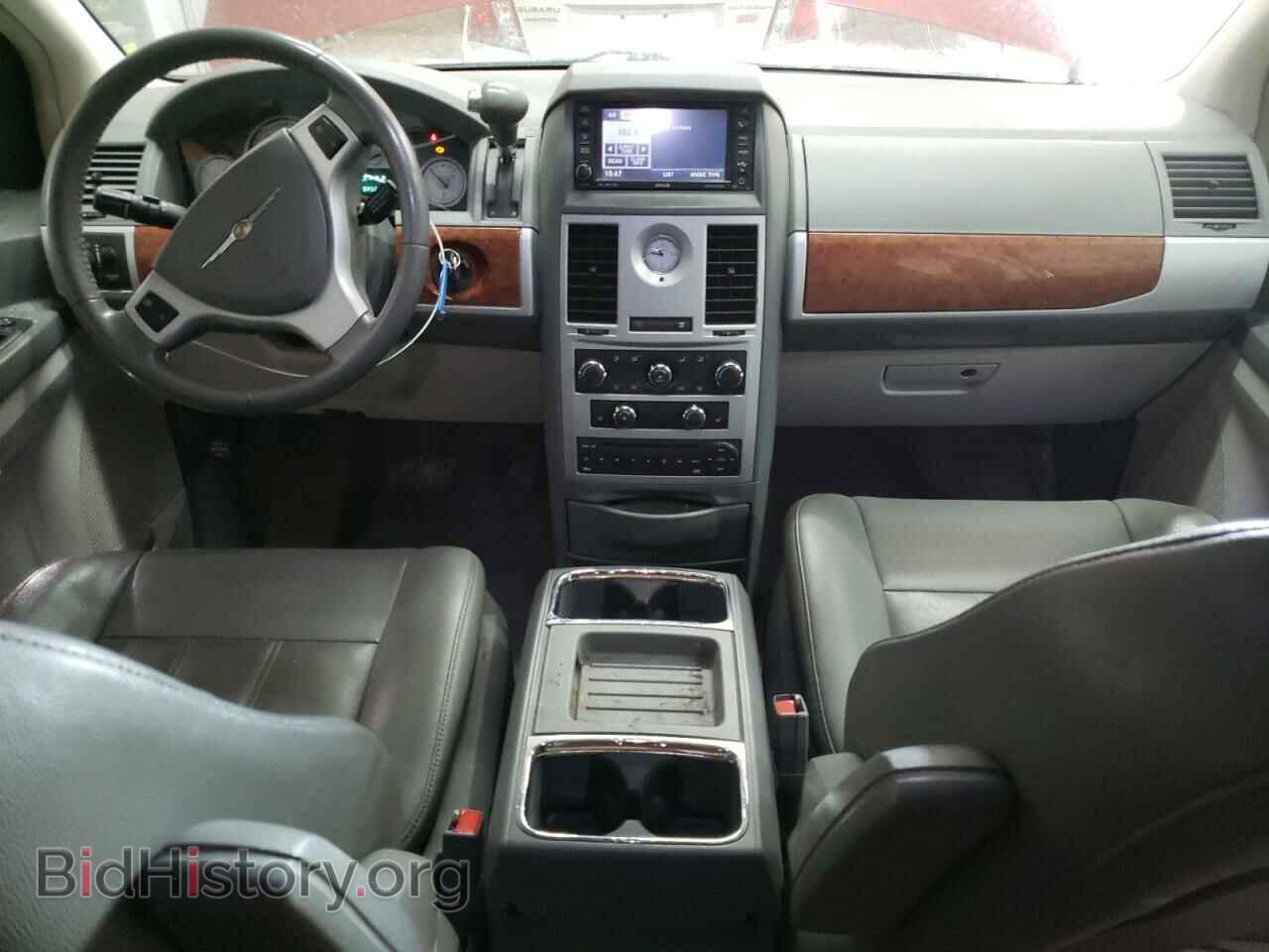 2008 CHRYSLER MINIVAN - VIN: 2A8HR54P68R794591 - Фото 8