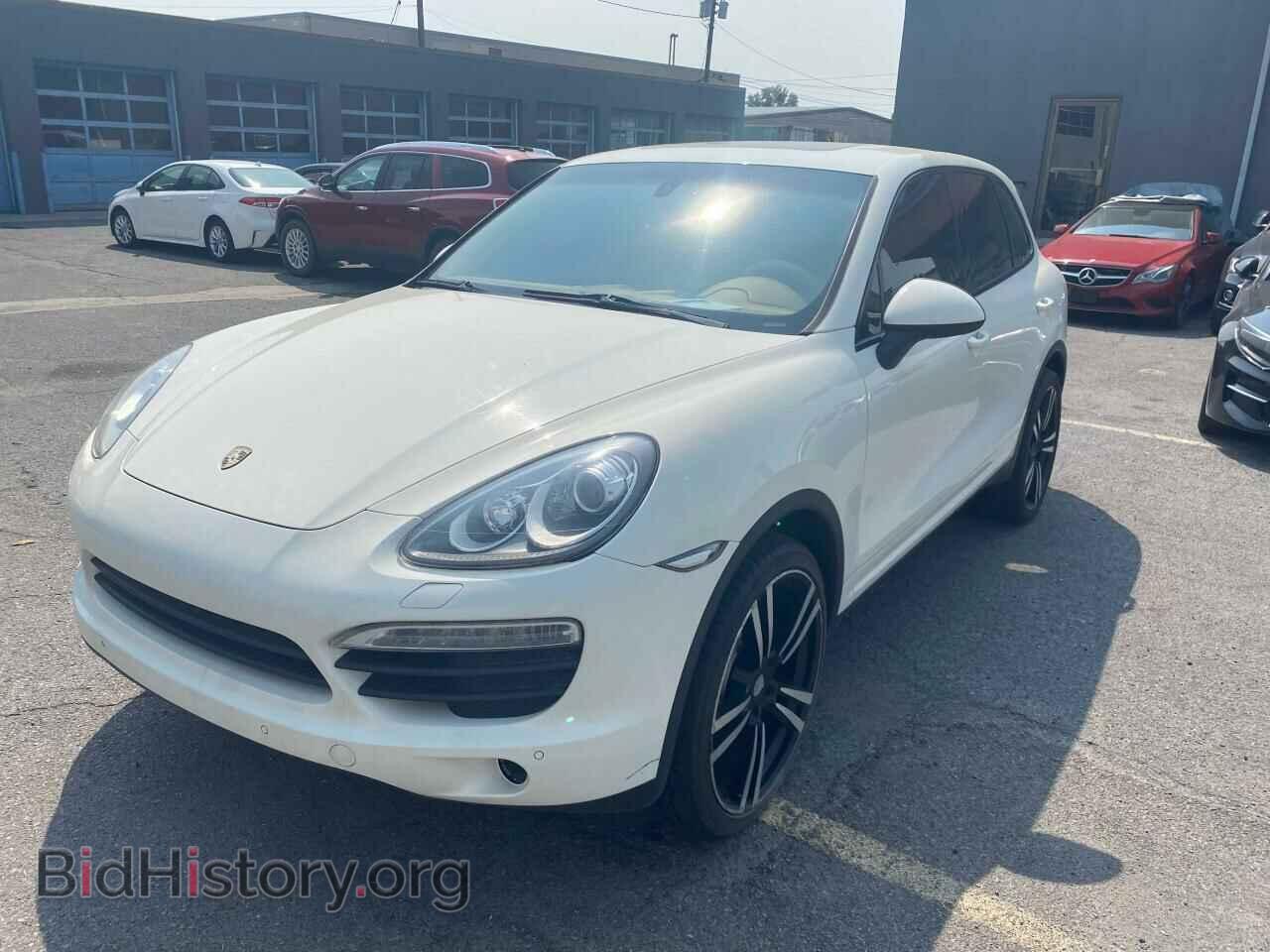 2011 PORSCHE CAYENNE - VIN: WP1AB2A26BLA43378 - Фото 2
