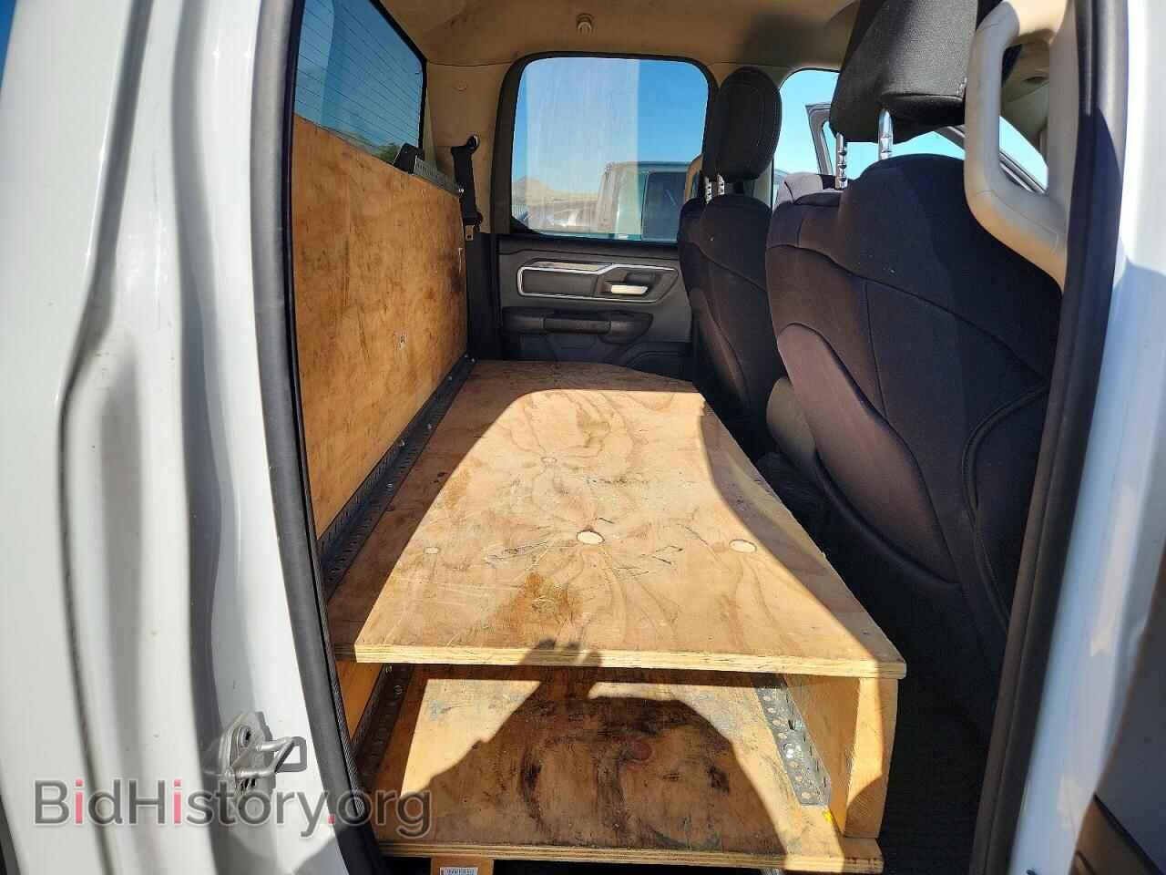 2019 RAM 1500 - VIN: 1C6SRFBT1KN890501 - Фото 10