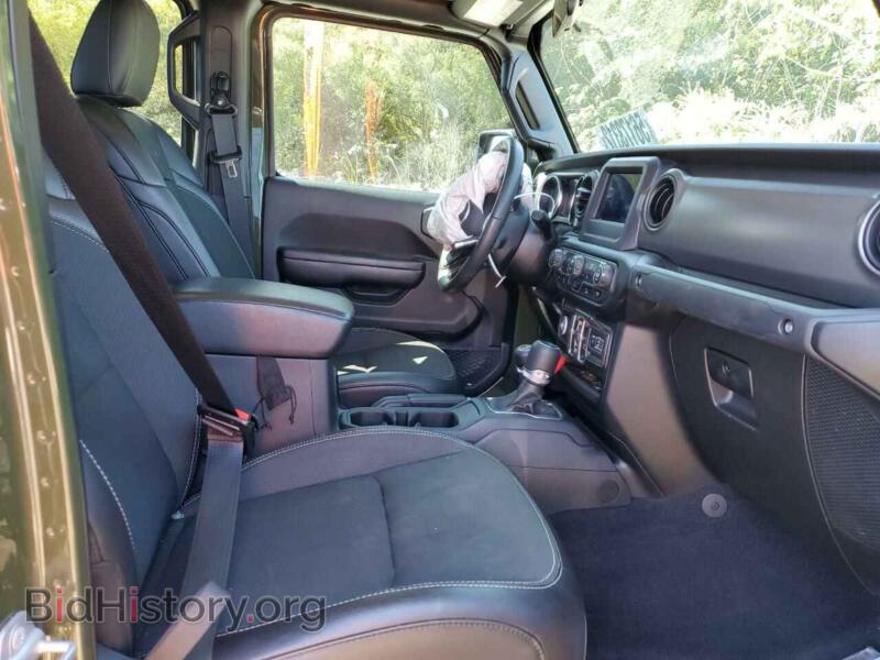 2021 Jeep GLADIATOR (VIN 1C6HJTAGXML596372) — фото 5 из 10