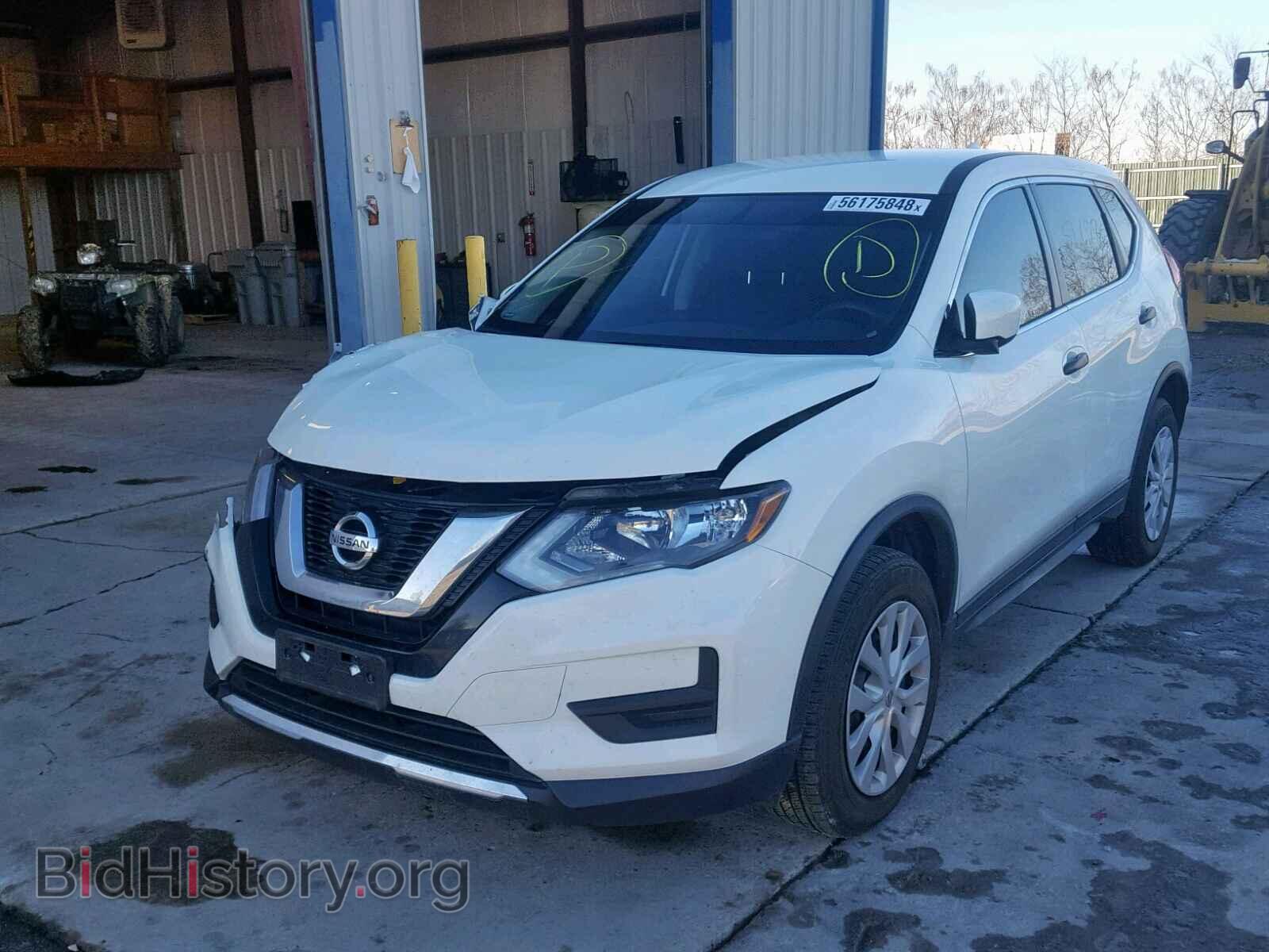 2017 NISSAN ROGUE S - VIN: KNMAT2MV6HP551663 - Фото 2