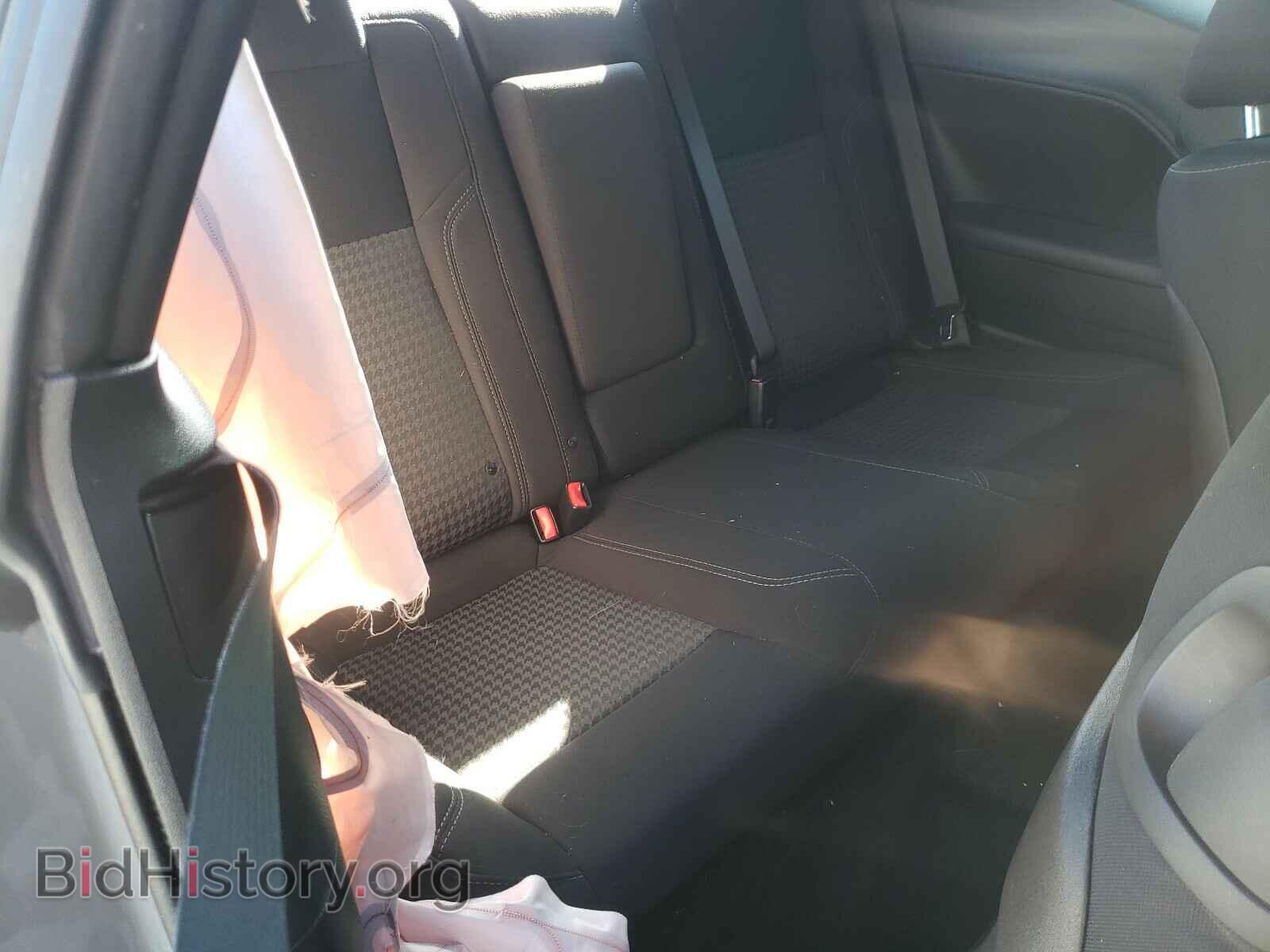 2018 DODGE CHALLENGER - VIN: 2C3CDZAG4JH219210 - Photo 6