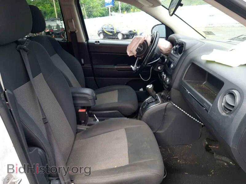 2012 Jeep COMPASS (VIN 1C4NJCEA6CD642953) — photo 5 of 10