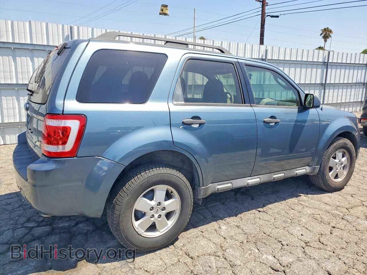 2011 FORD ESCAPE - VIN: 1FMCU0D73BKB73197 - Фото 3