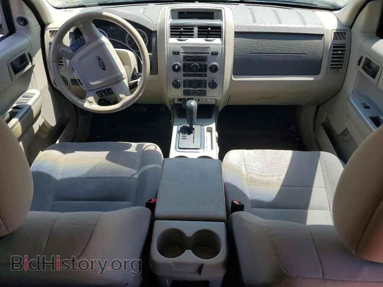 2011 FORD ESCAPE - VIN: 1FMCU0D73BKB73197 - Фото 8