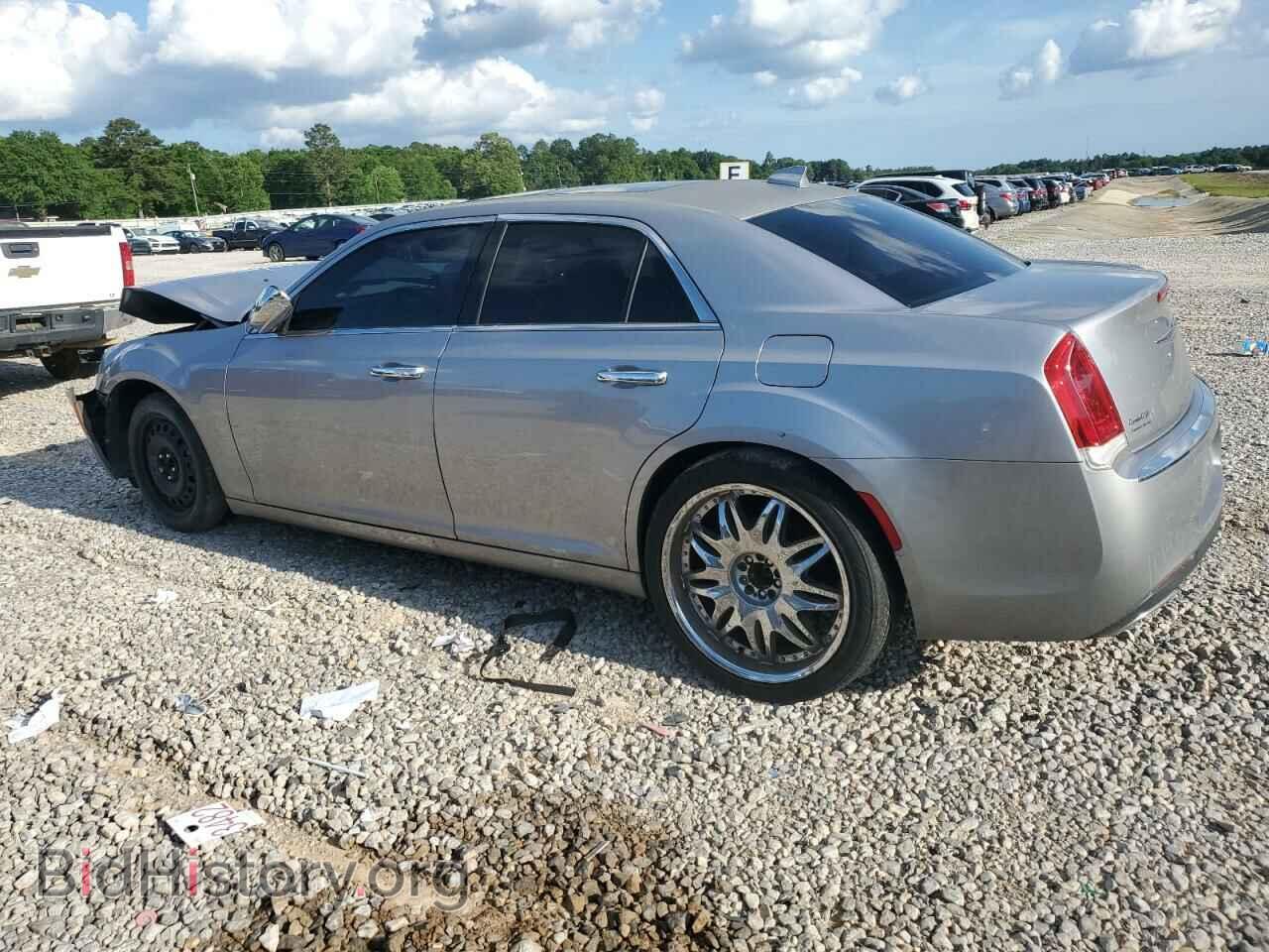 2017 CHRYSLER 300 - VIN: 2C3CCAEG3HH564947 - Фото 2