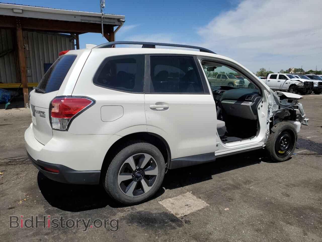2017 SUBARU FORESTER - VIN: JF2SJABC2HH564573 - Фото 3