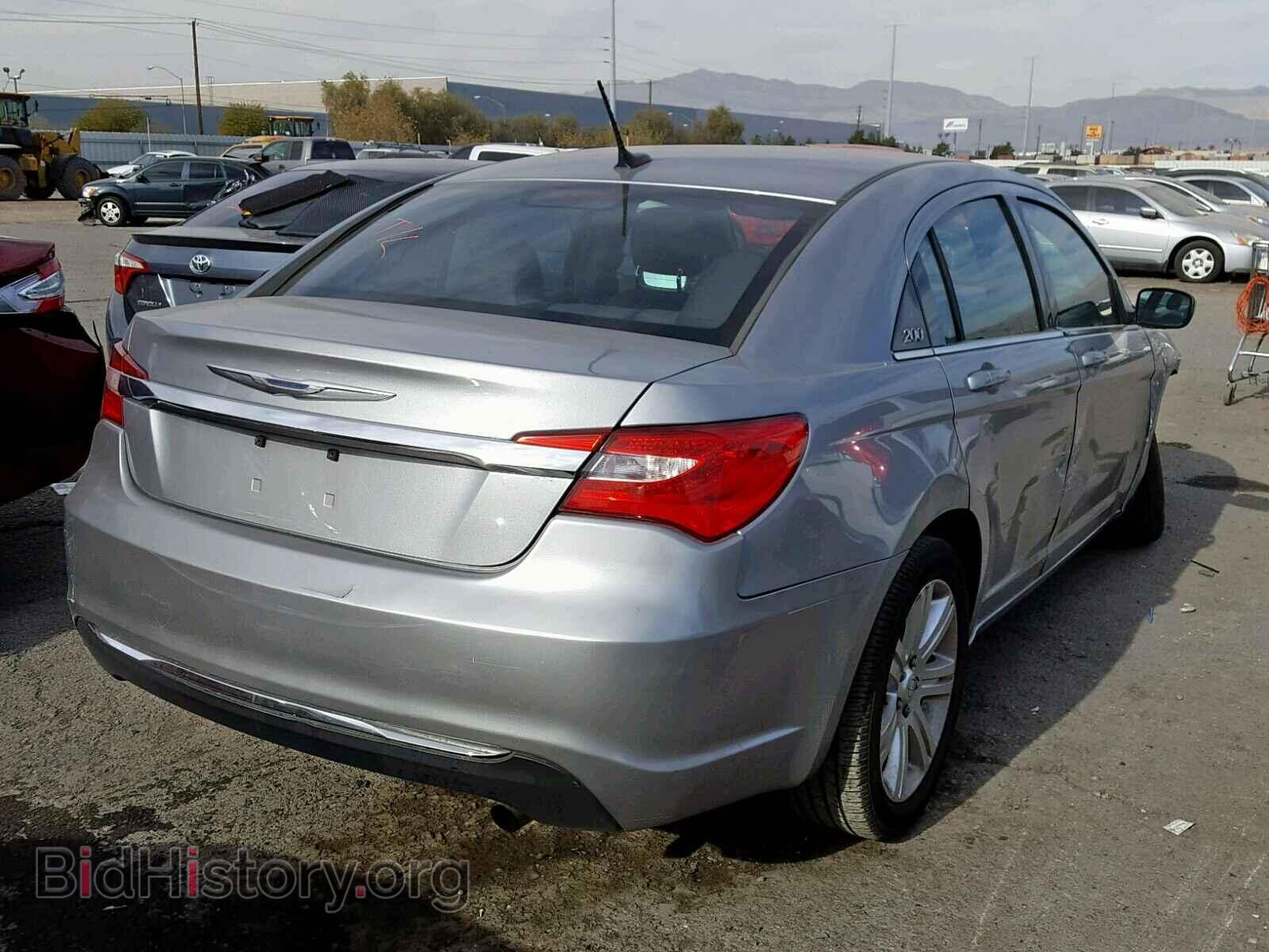 2013 CHRYSLER 200 - VIN: 1C3CCBAB6DN671895 - Фото 4