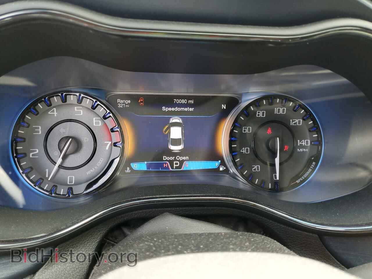 2015 CHRYSLER 200 - VIN: 1C3CCCBB1FN717415 - Фото 9