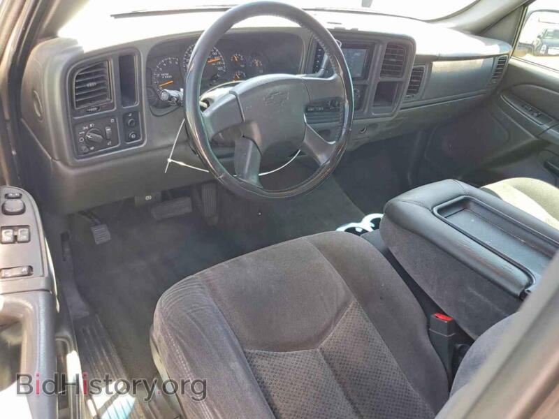 2005 Chevrolet SILVERADO (VIN 2GCEC19V051255454) — фото 8 из 12