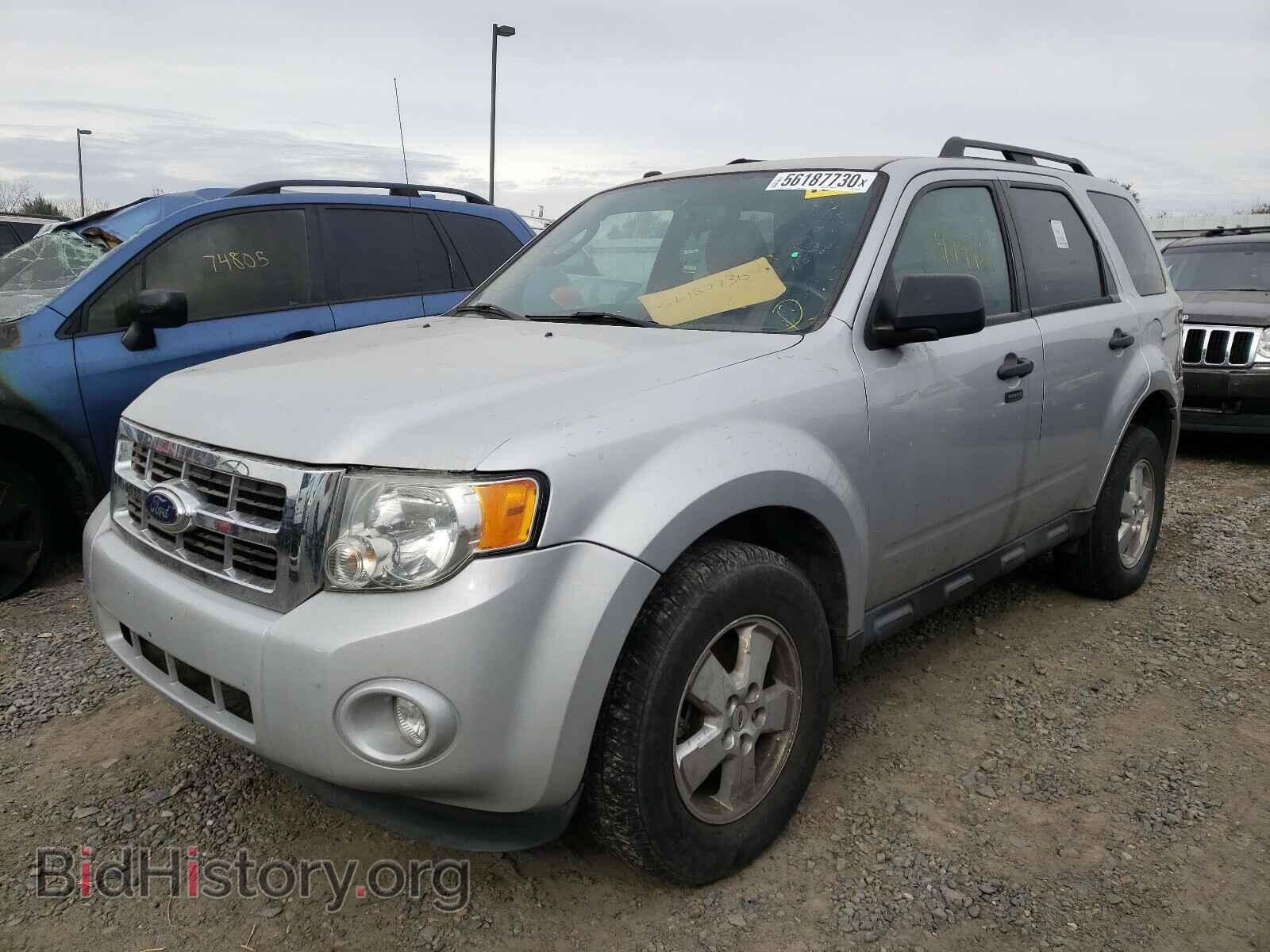 2011 FORD ESCAPE - VIN: 1FMCU0DG9BKB92109 - Фото 2