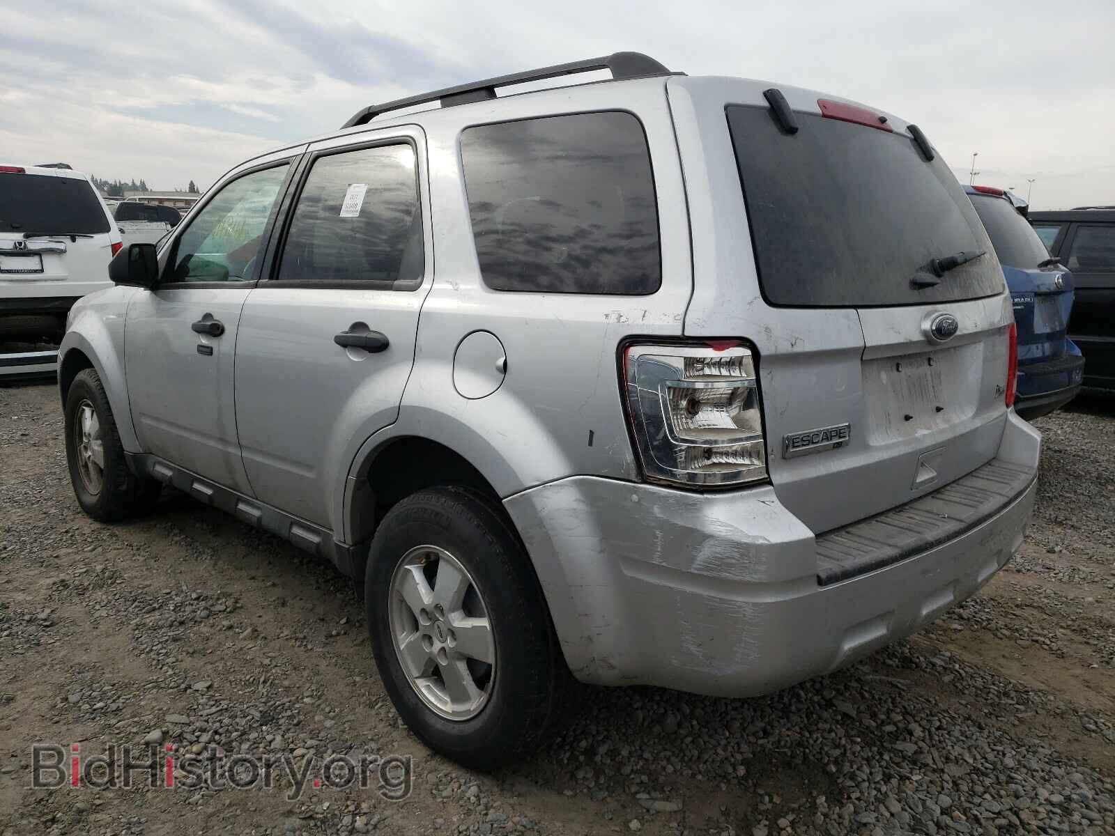 2011 FORD ESCAPE - VIN: 1FMCU0DG9BKB92109 - Фото 3