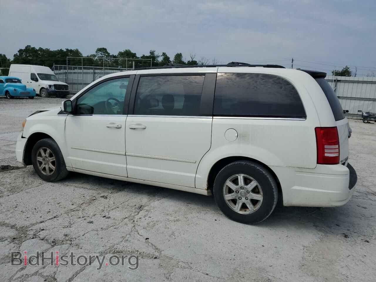 2008 CHRYSLER MINIVAN - VIN: 2A8HR54P98R735941 - Фото 2