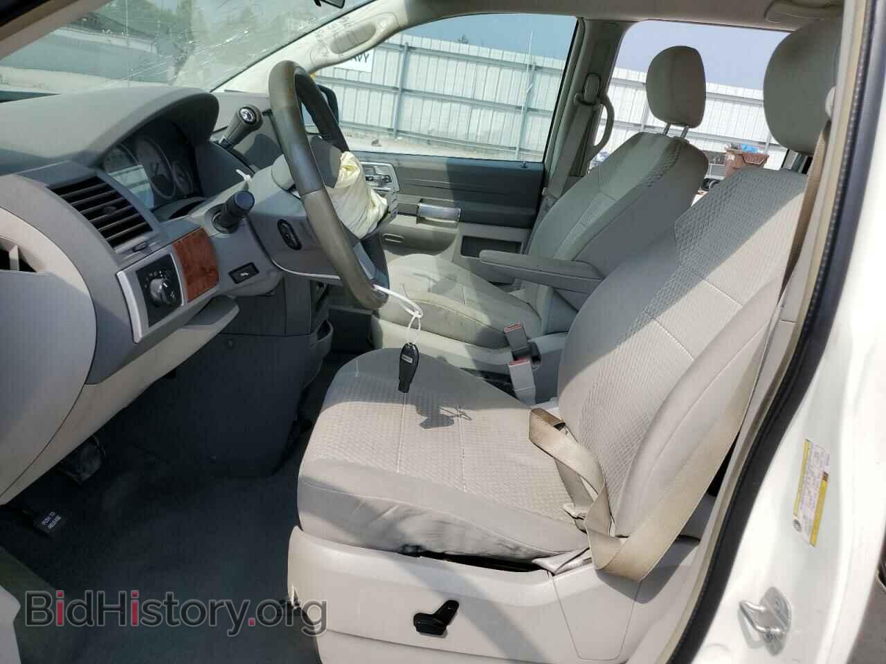 2008 CHRYSLER MINIVAN - VIN: 2A8HR54P98R735941 - Фото 7