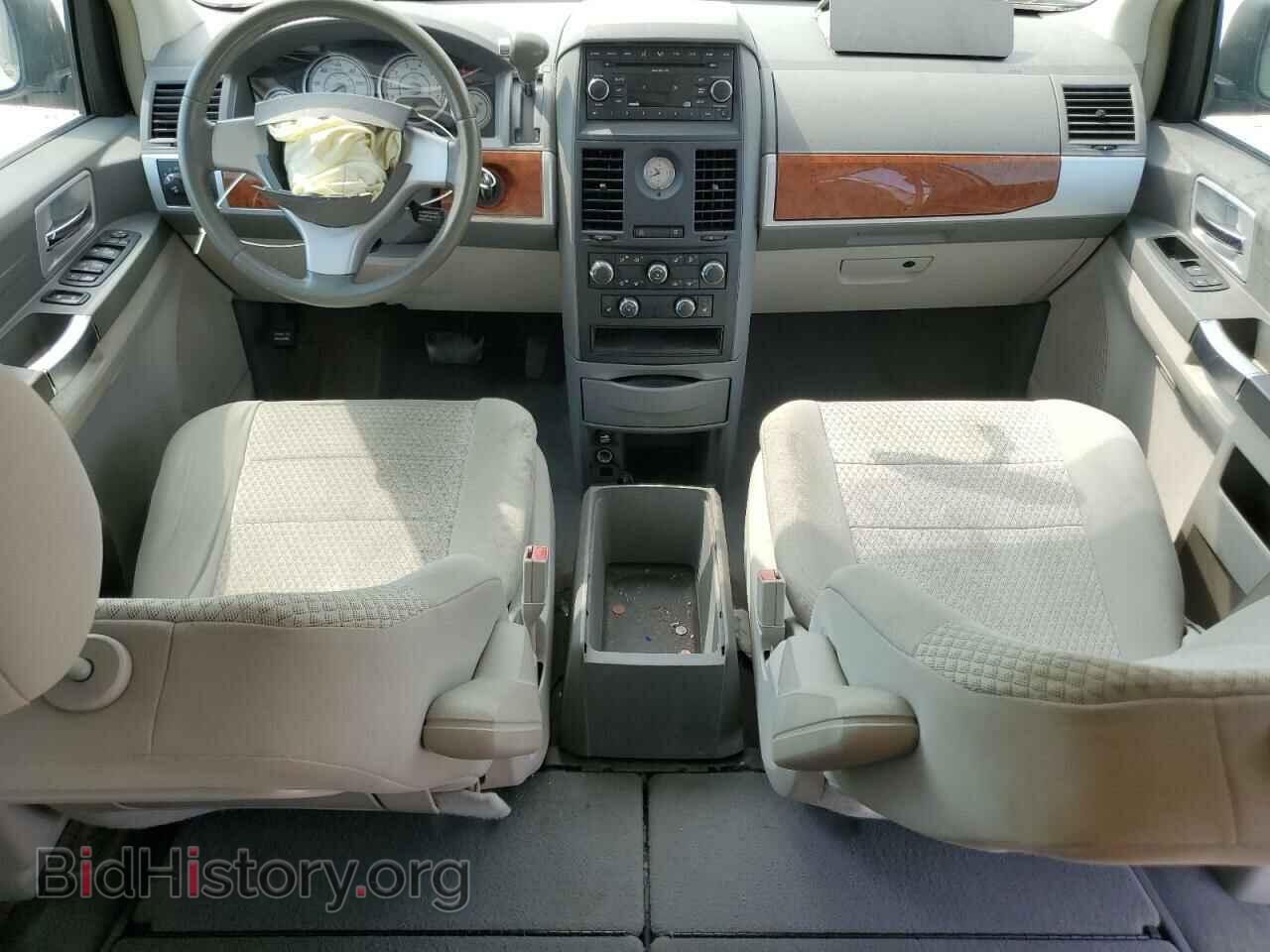 2008 CHRYSLER MINIVAN - VIN: 2A8HR54P98R735941 - Фото 8